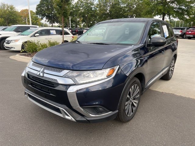 2020 Mitsubishi Outlander ES