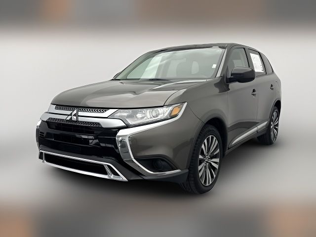 2020 Mitsubishi Outlander ES