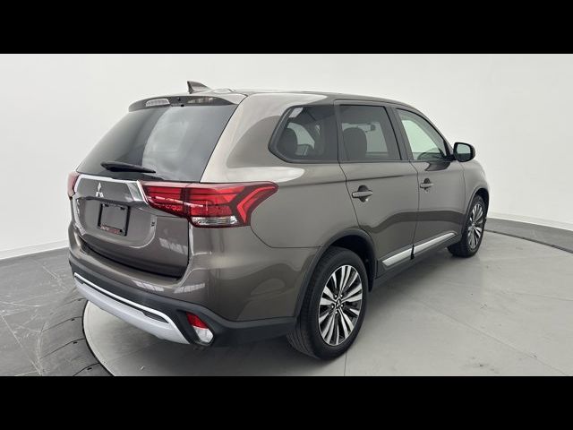 2020 Mitsubishi Outlander ES