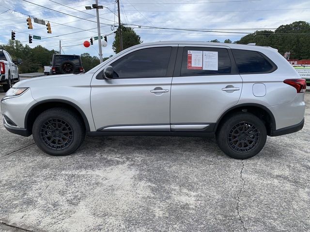 2020 Mitsubishi Outlander ES