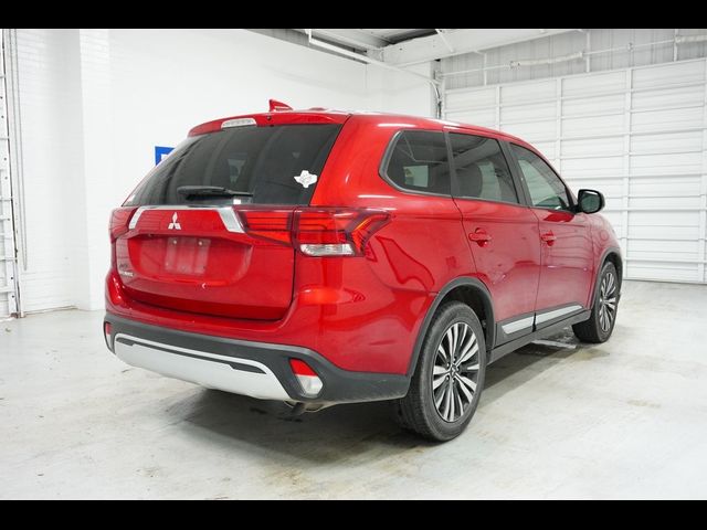 2020 Mitsubishi Outlander ES