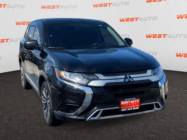 2020 Mitsubishi Outlander ES