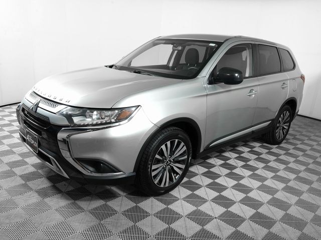 2020 Mitsubishi Outlander ES