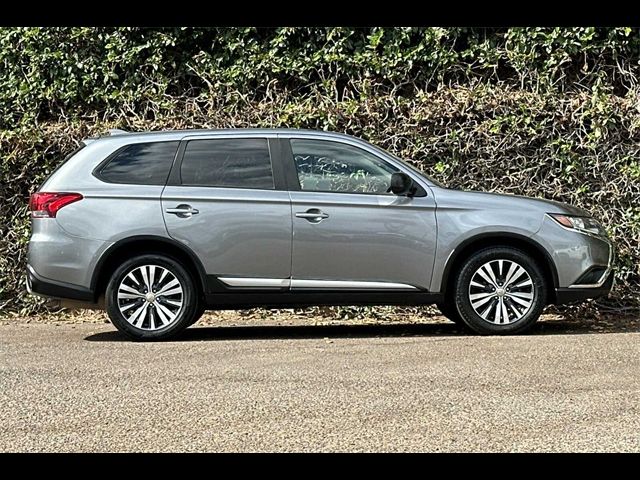 2020 Mitsubishi Outlander ES