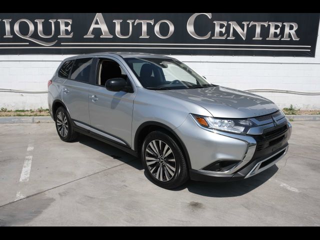 2020 Mitsubishi Outlander ES