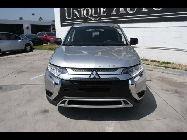 2020 Mitsubishi Outlander ES