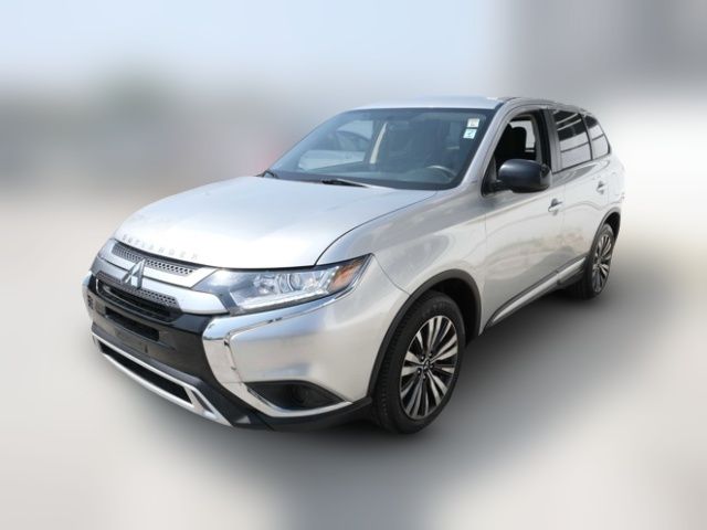 2020 Mitsubishi Outlander ES