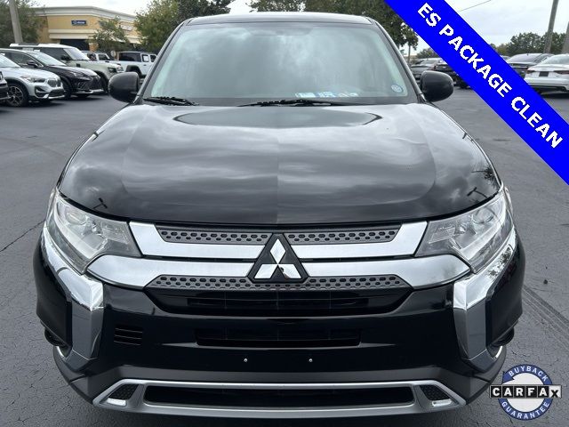 2020 Mitsubishi Outlander ES