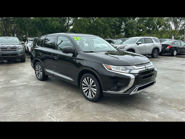 2020 Mitsubishi Outlander ES