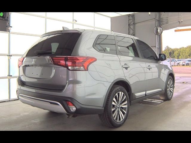 2020 Mitsubishi Outlander ES