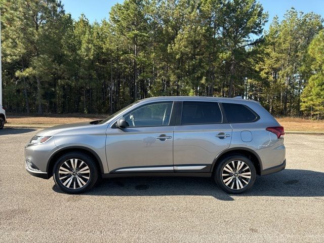 2020 Mitsubishi Outlander ES