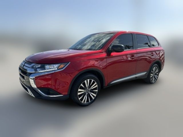 2020 Mitsubishi Outlander ES