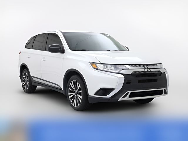 2020 Mitsubishi Outlander ES