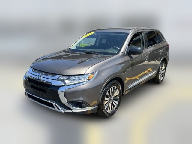 2020 Mitsubishi Outlander ES