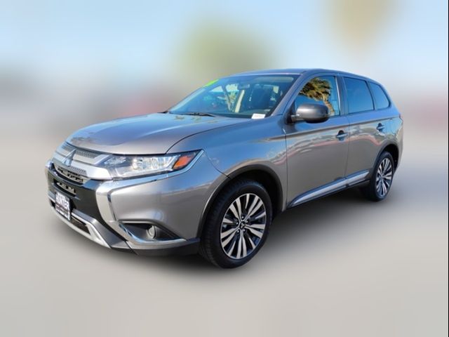 2020 Mitsubishi Outlander ES