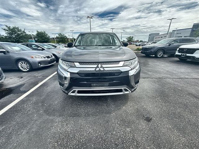 2020 Mitsubishi Outlander ES