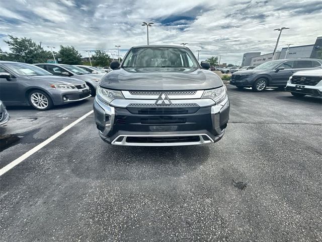 2020 Mitsubishi Outlander ES