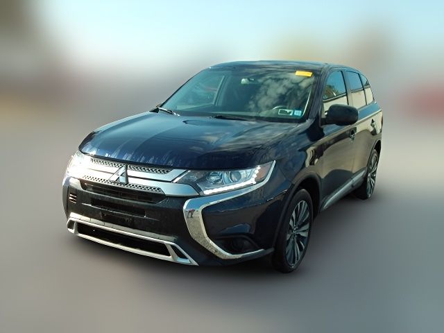 2020 Mitsubishi Outlander 