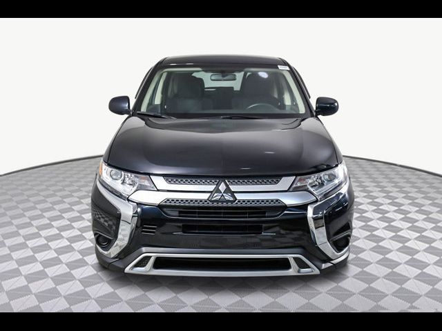 2020 Mitsubishi Outlander ES