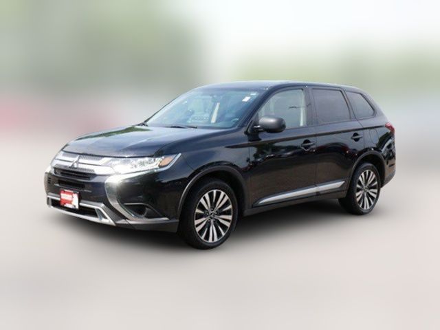 2020 Mitsubishi Outlander ES