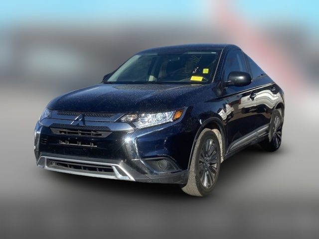 2020 Mitsubishi Outlander ES