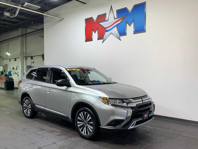 2020 Mitsubishi Outlander ES