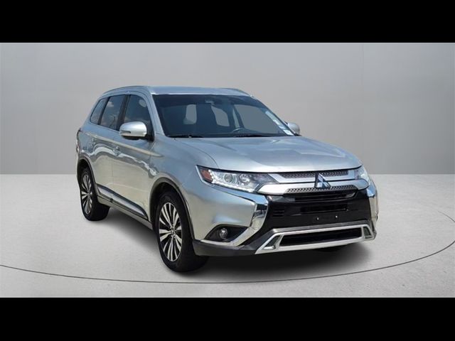 2020 Mitsubishi Outlander ES
