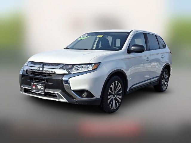 2020 Mitsubishi Outlander ES