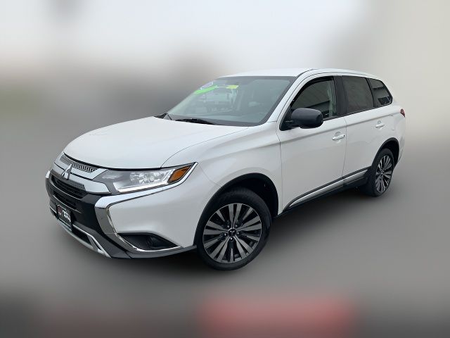 2020 Mitsubishi Outlander ES