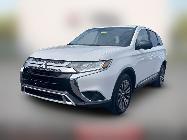 2020 Mitsubishi Outlander ES