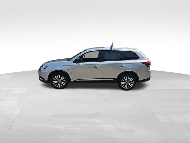 2020 Mitsubishi Outlander ES
