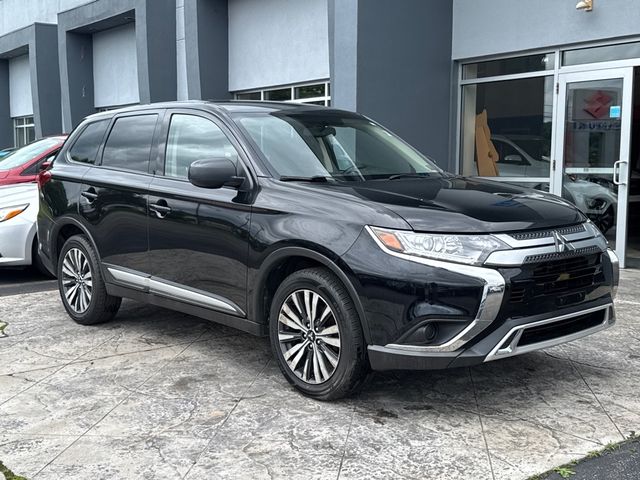 2020 Mitsubishi Outlander ES