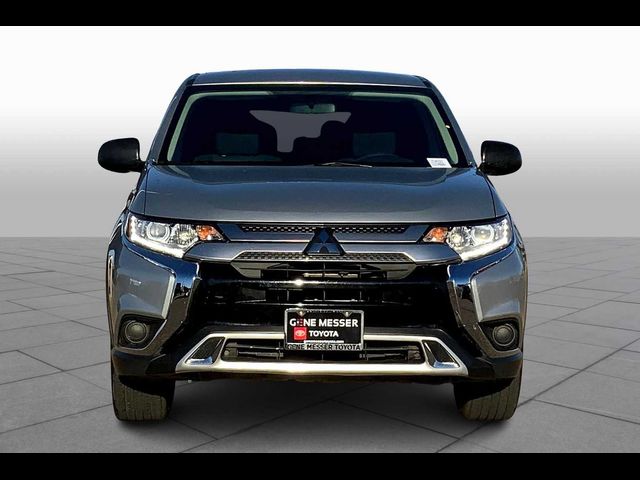 2020 Mitsubishi Outlander ES