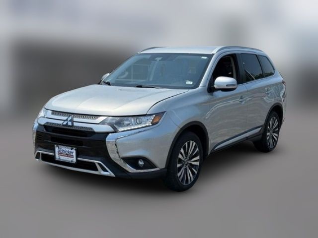 2020 Mitsubishi Outlander ES