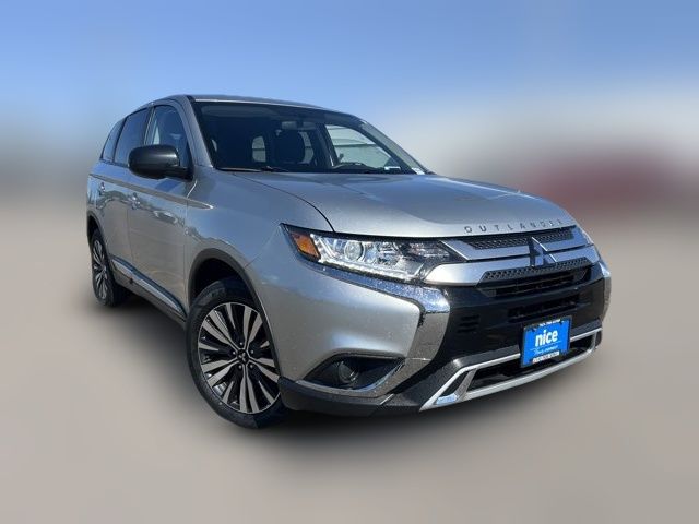 2020 Mitsubishi Outlander ES