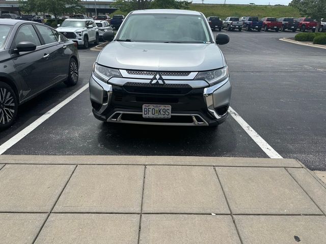 2020 Mitsubishi Outlander ES