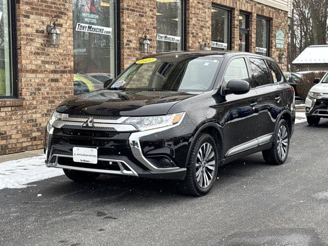 2020 Mitsubishi Outlander ES