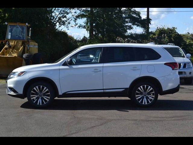 2020 Mitsubishi Outlander ES