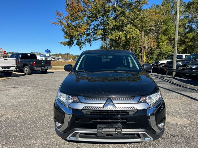 2020 Mitsubishi Outlander ES