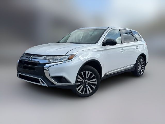 2020 Mitsubishi Outlander ES