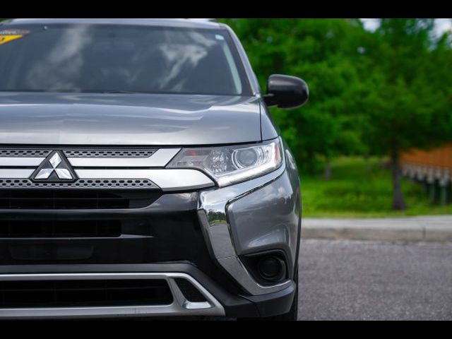 2020 Mitsubishi Outlander ES