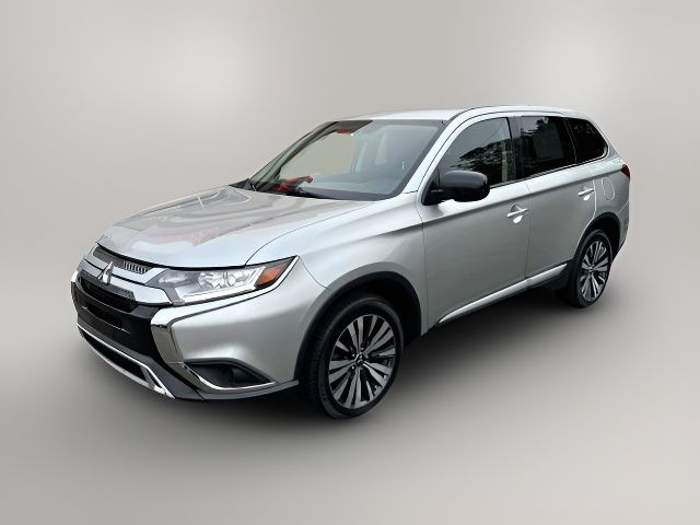 2020 Mitsubishi Outlander ES
