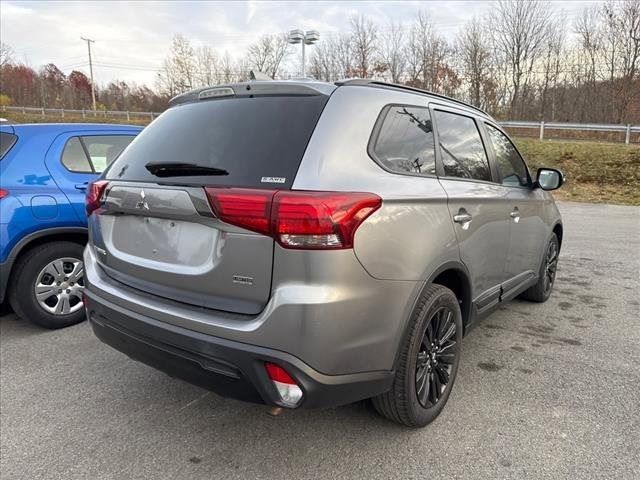 2020 Mitsubishi Outlander LE