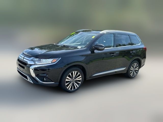 2020 Mitsubishi Outlander LE