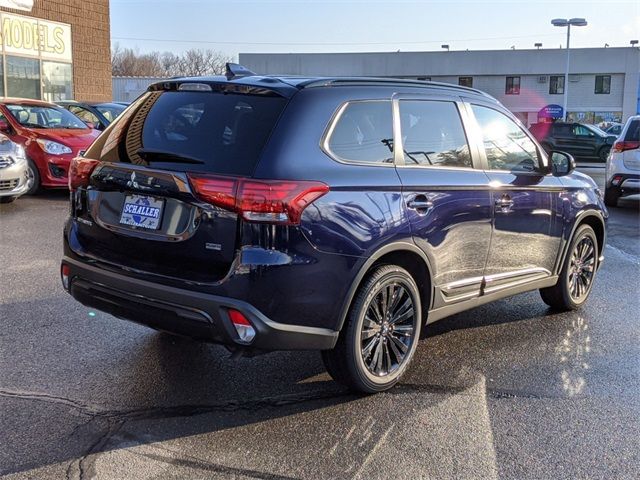 2020 Mitsubishi Outlander LE