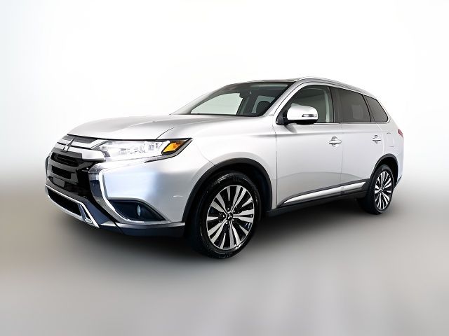 2020 Mitsubishi Outlander LE