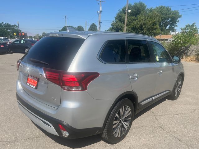 2020 Mitsubishi Outlander LE