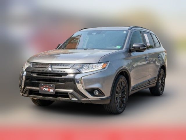 2020 Mitsubishi Outlander LE