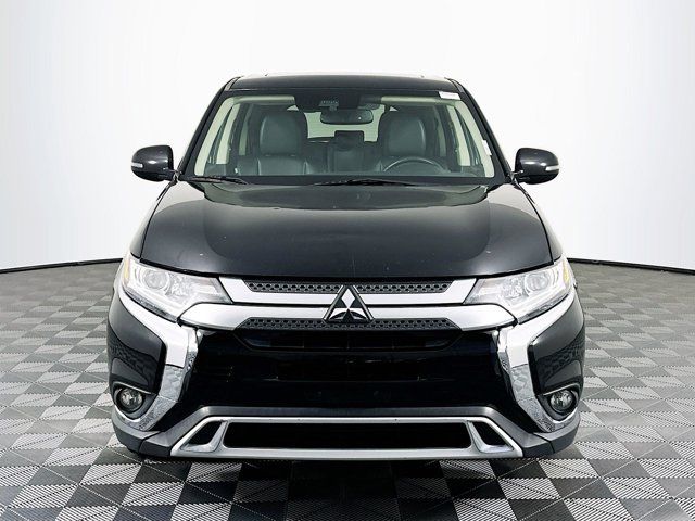 2020 Mitsubishi Outlander SE