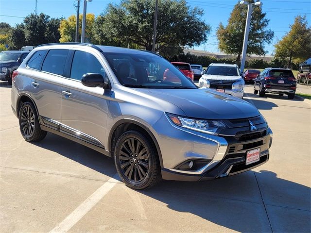 2020 Mitsubishi Outlander LE